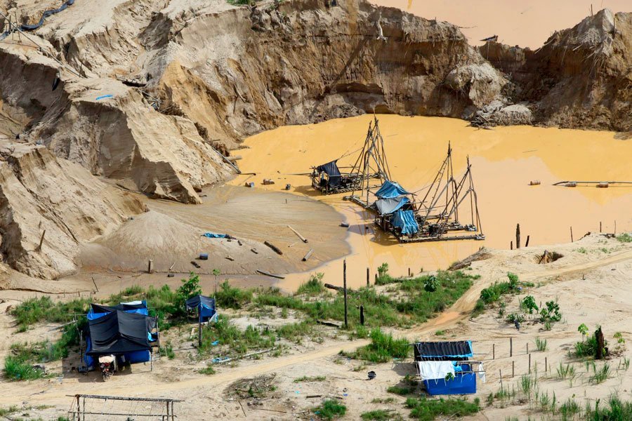Protegido: Amazonía en Agenda. Las mujeres en el proceso de formalización en la minería artesanal
