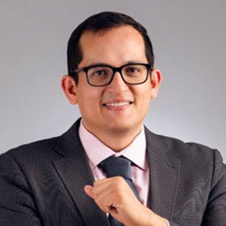 Alejandro Solís